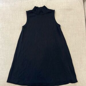 Gap - Size S (6-7) girls black mock neck shift dress